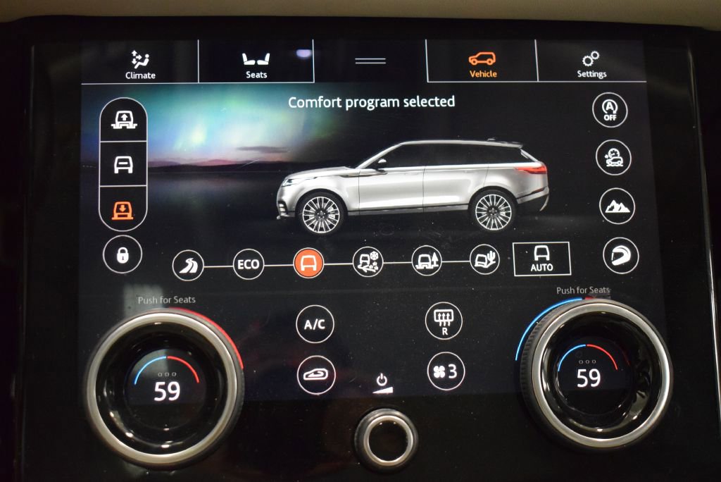 Used 2018 Land Rover Range Rover Velar R-Dynamic HSE image 27