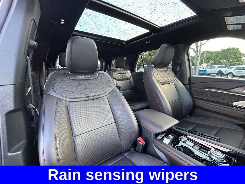 Used 2025 Ford Explorer Platinum w/ Ultimate Package image 29