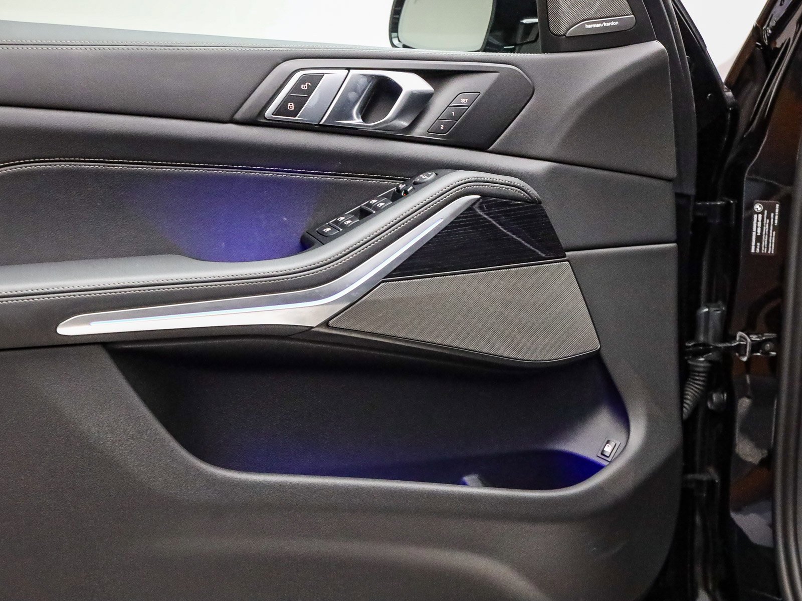 Used 2026 BMW X5 xDrive50e w/ M Sport Package image 21