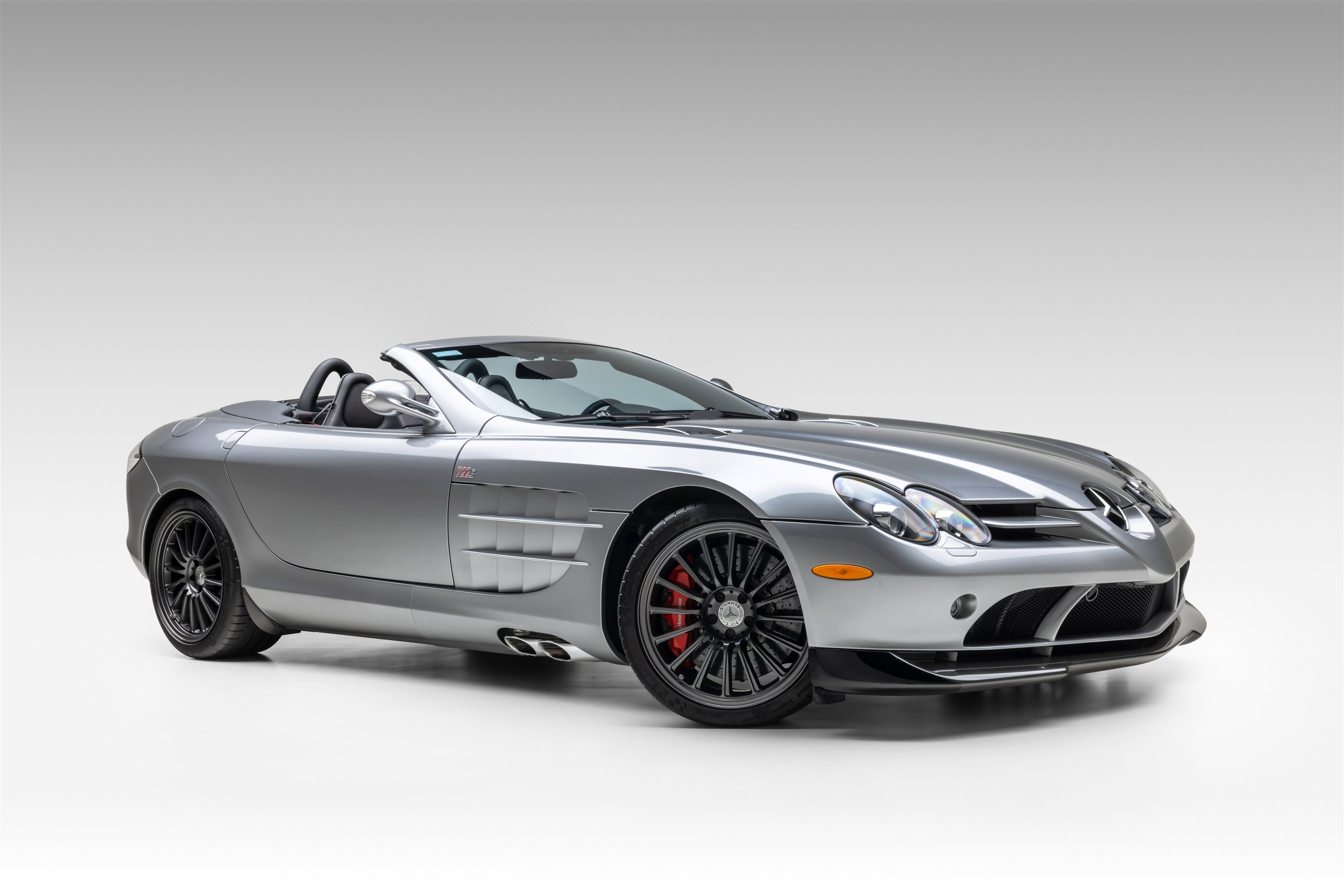 Used 2009 Mercedes-Benz SLR image 6