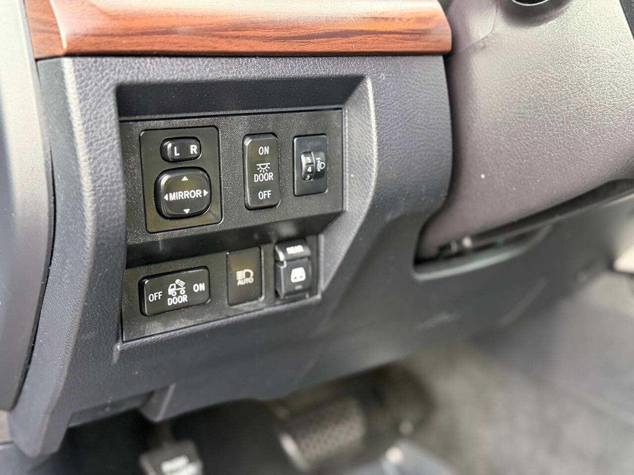 Used 2018 Toyota Tundra Limited w/ Limited Premium Package image 68
