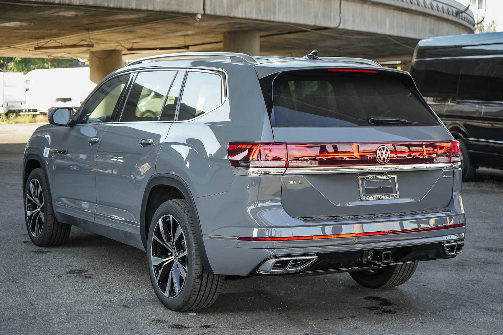 New 2026 Volkswagen Atlas SEL Premium R-Line image 8