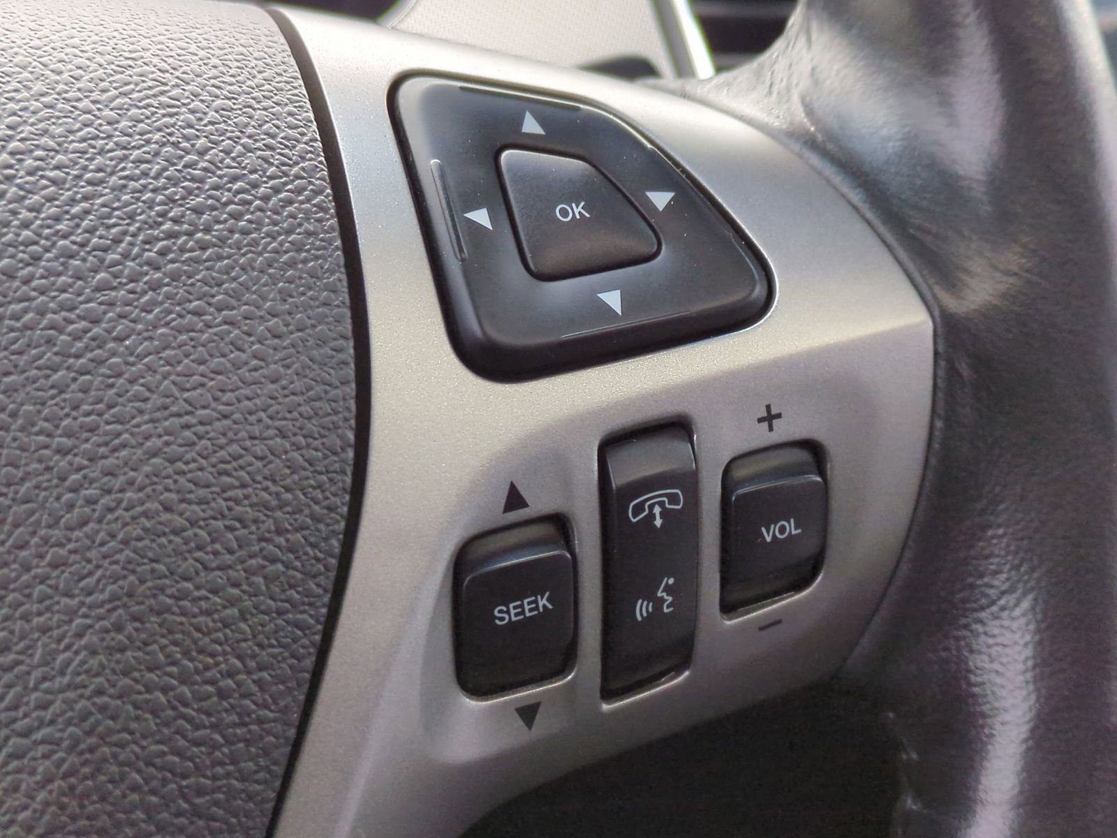 Used 2014 Ford Taurus SHO w/ Equipment Group 401A image 32