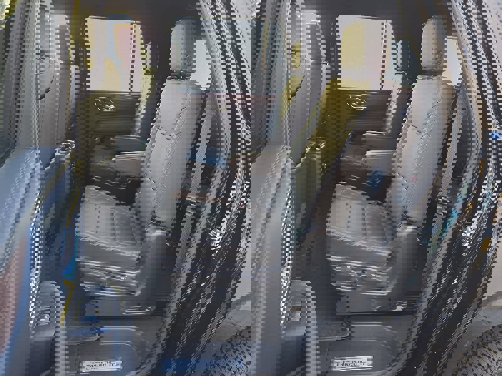 Used 2022 Chevrolet Tahoe Z71 image 19