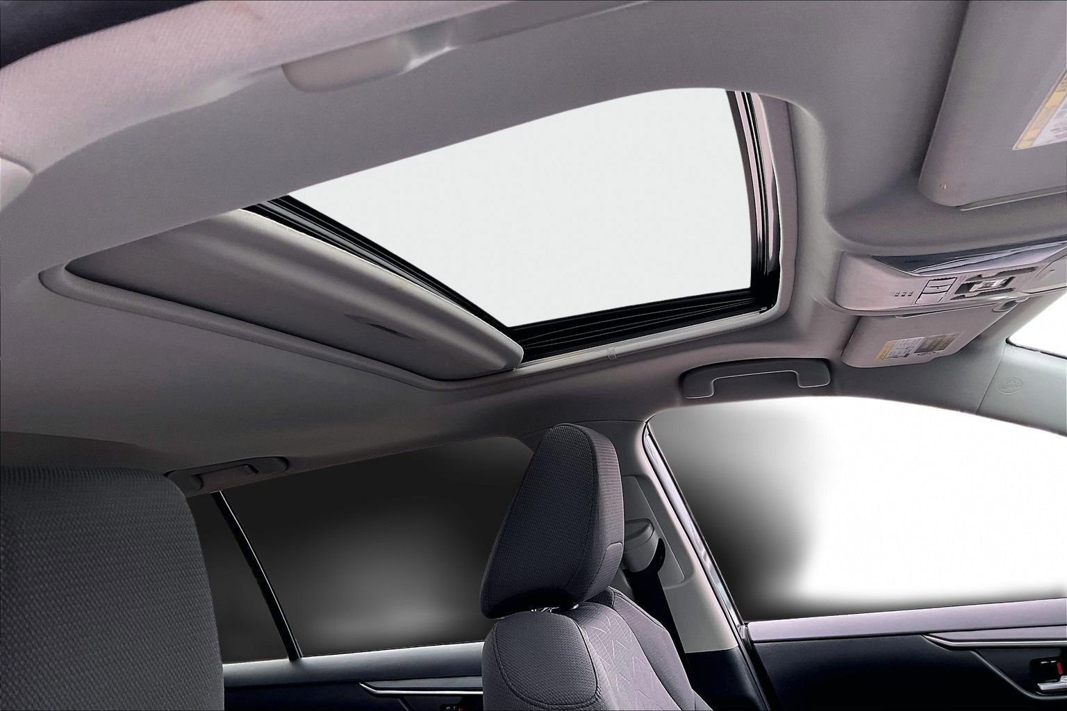 Used 2019 Toyota RAV4 XLE image 27