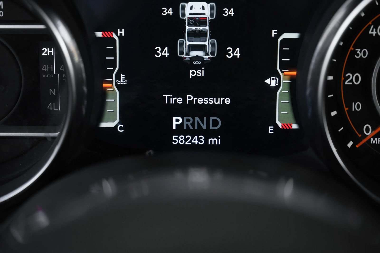 Used 2019 Jeep Wrangler Unlimited Sahara AWD/4WD image 23