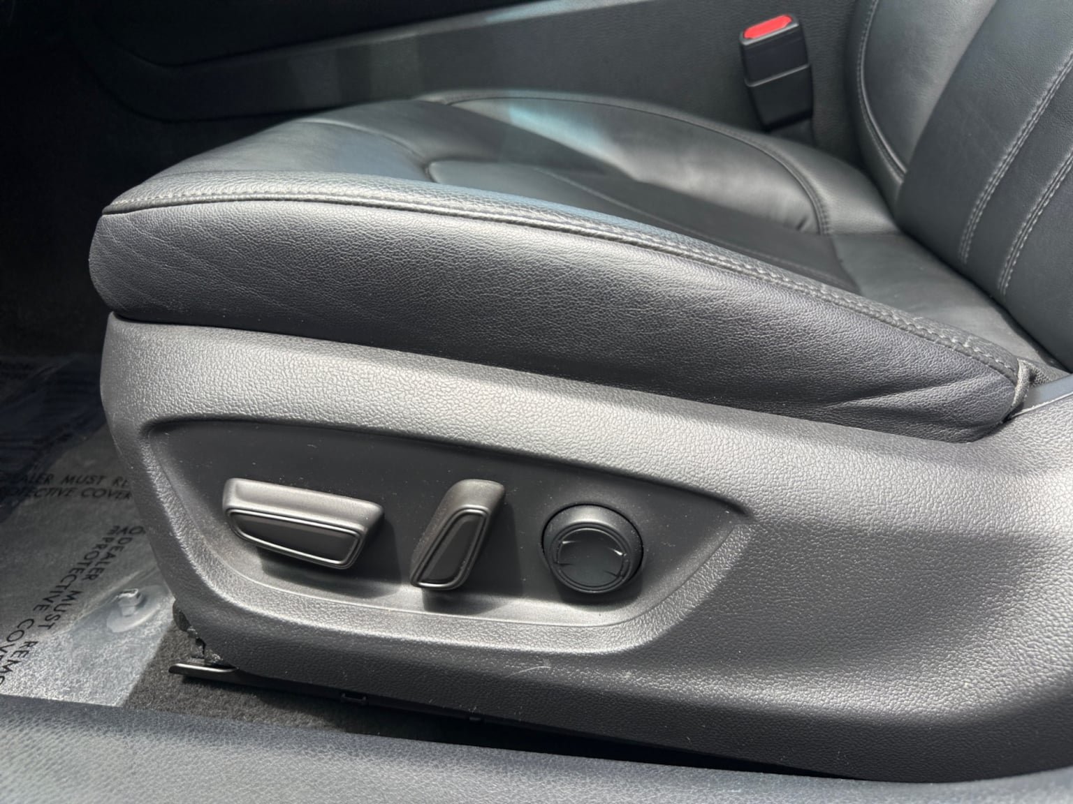 Used 2022 Toyota Avalon XLE FWD image 25