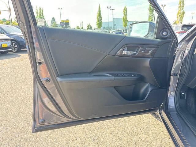 Used 2017 Honda Accord EX-L image 15