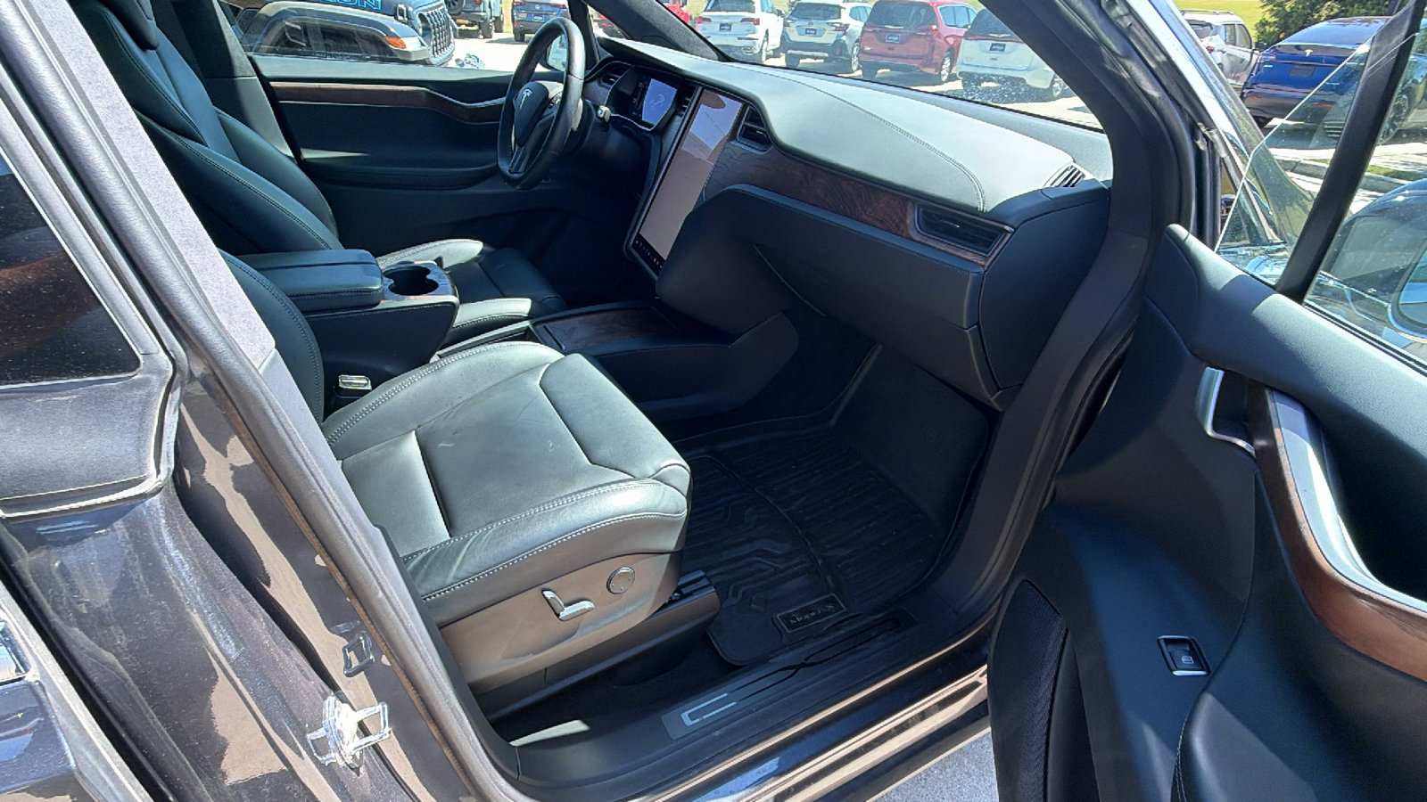 Used 2019 Tesla Model X Long Range image 19