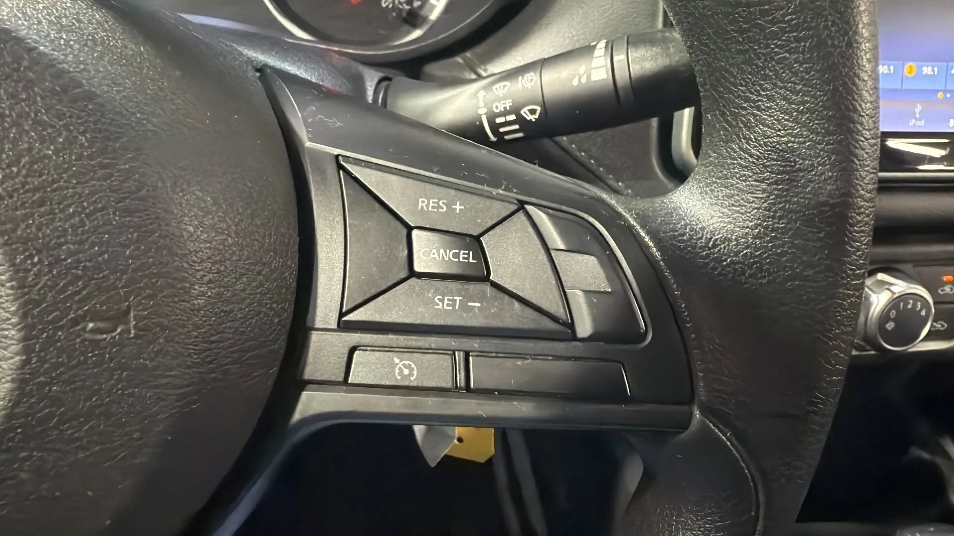 Used 2023 Nissan Versa S FWD image 11
