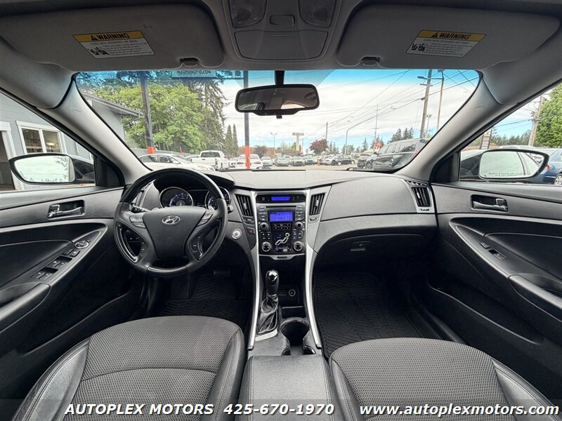 Used 2012 Hyundai Sonata SE FWD image 7