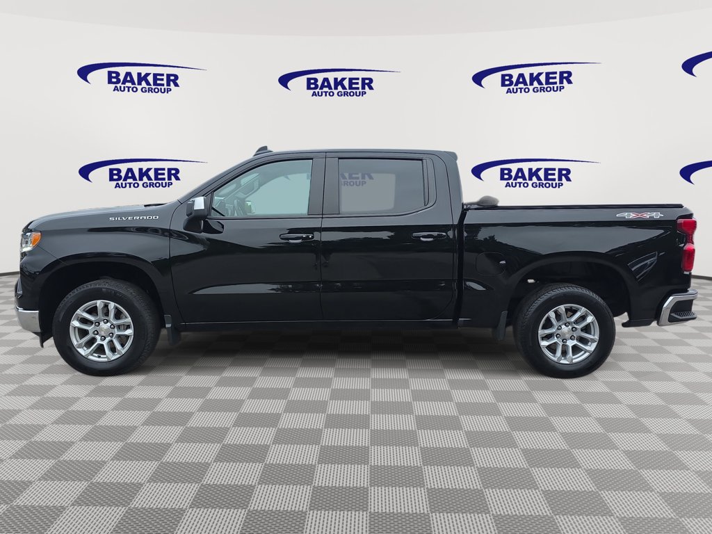 Used 2024 Chevrolet Silverado 1500 LT AWD/4WD image 8