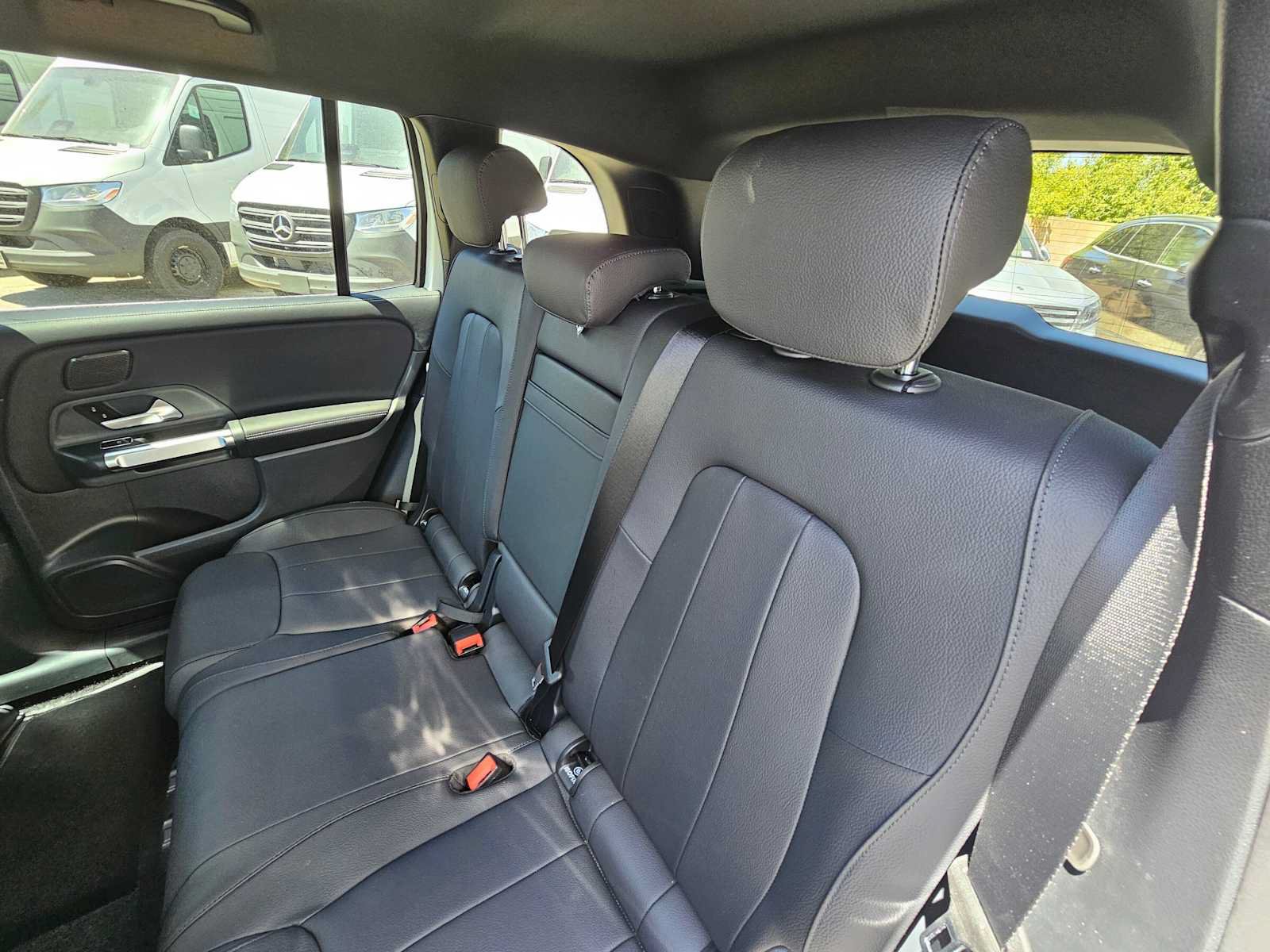 New 2026 Mercedes-Benz GLB 250 image 17