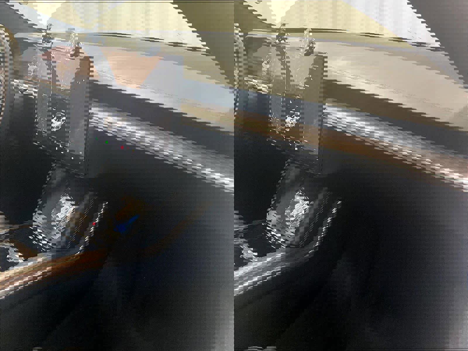 Used 2022 Tesla Model S image 14