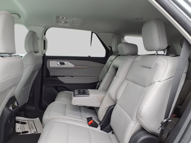 Used 2025 Ford Explorer Active w/ Active Comfort Package AWD/4WD image 10