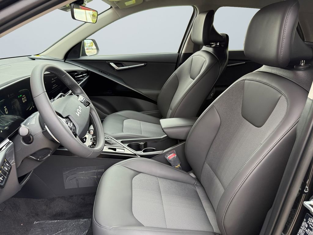 New 2025 Kia Niro EX image 9