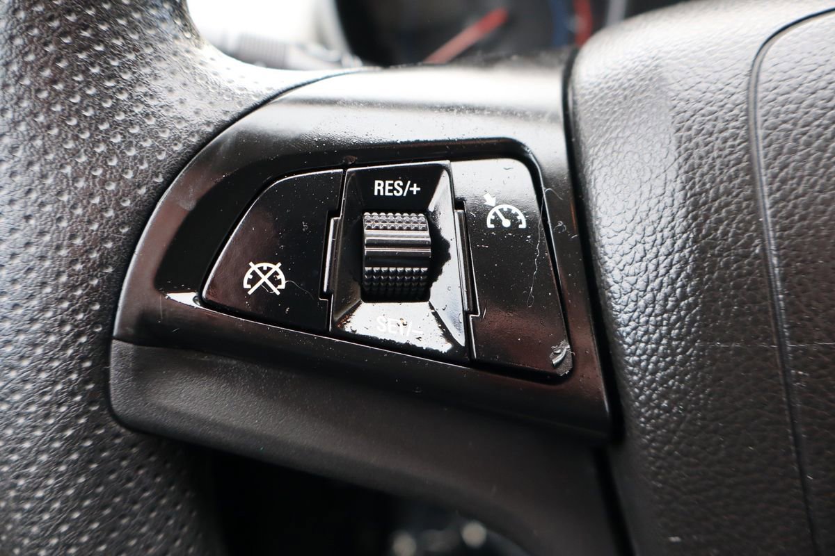 Used 2014 Chevrolet Cruze LS image 29