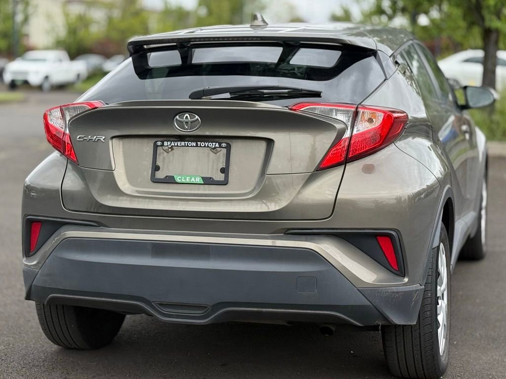 Used 2021 Toyota C-HR LE FWD image 5