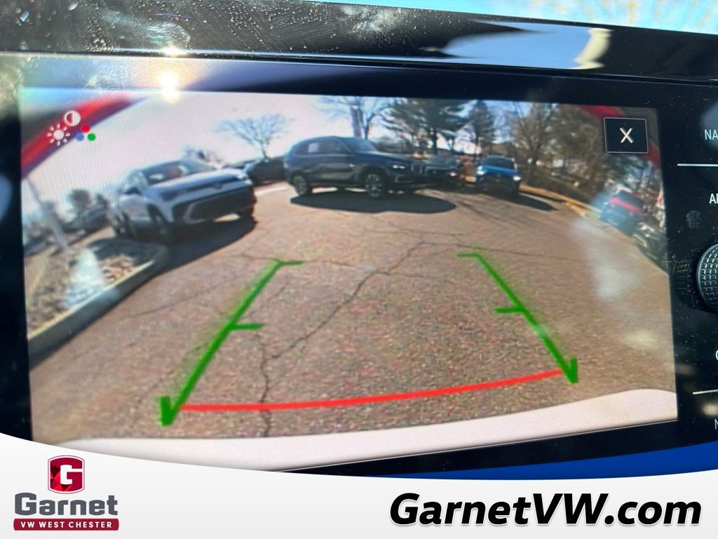 Used 2025 Volkswagen Jetta SEL image 21