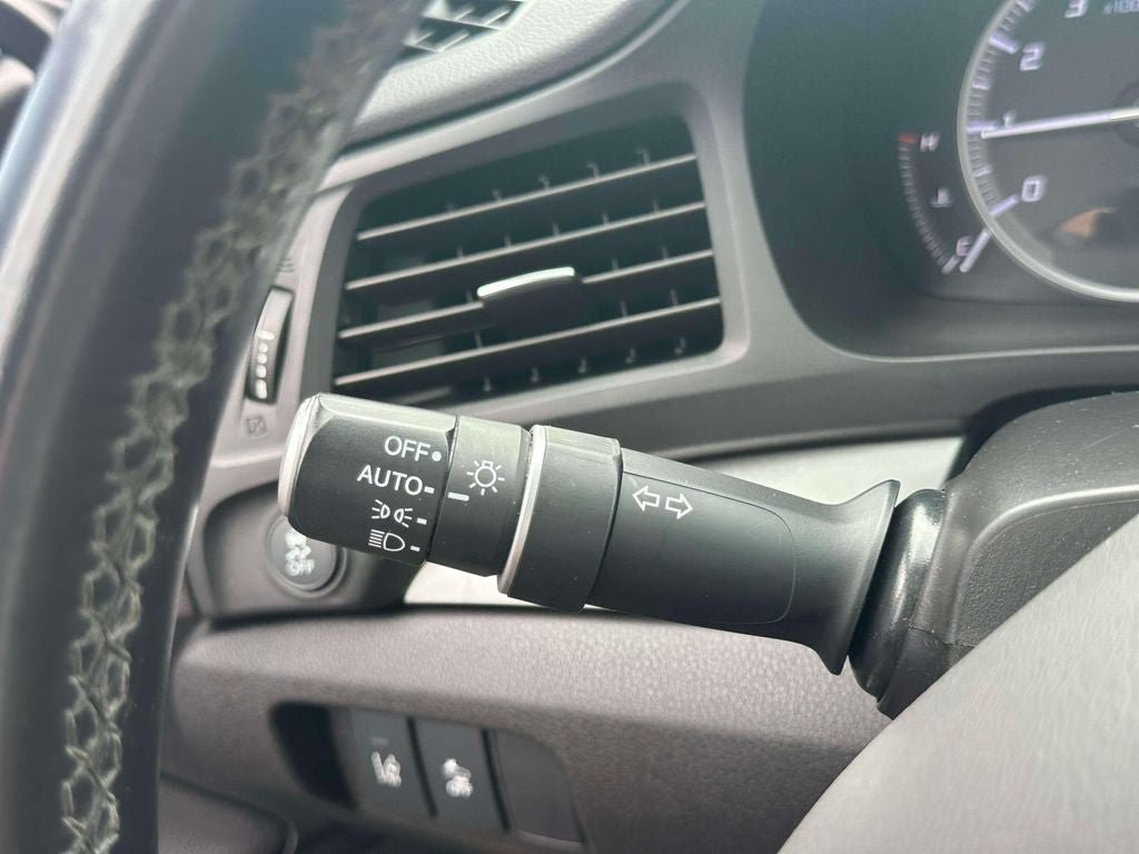 Used 2019 Acura ILX FWD image 23