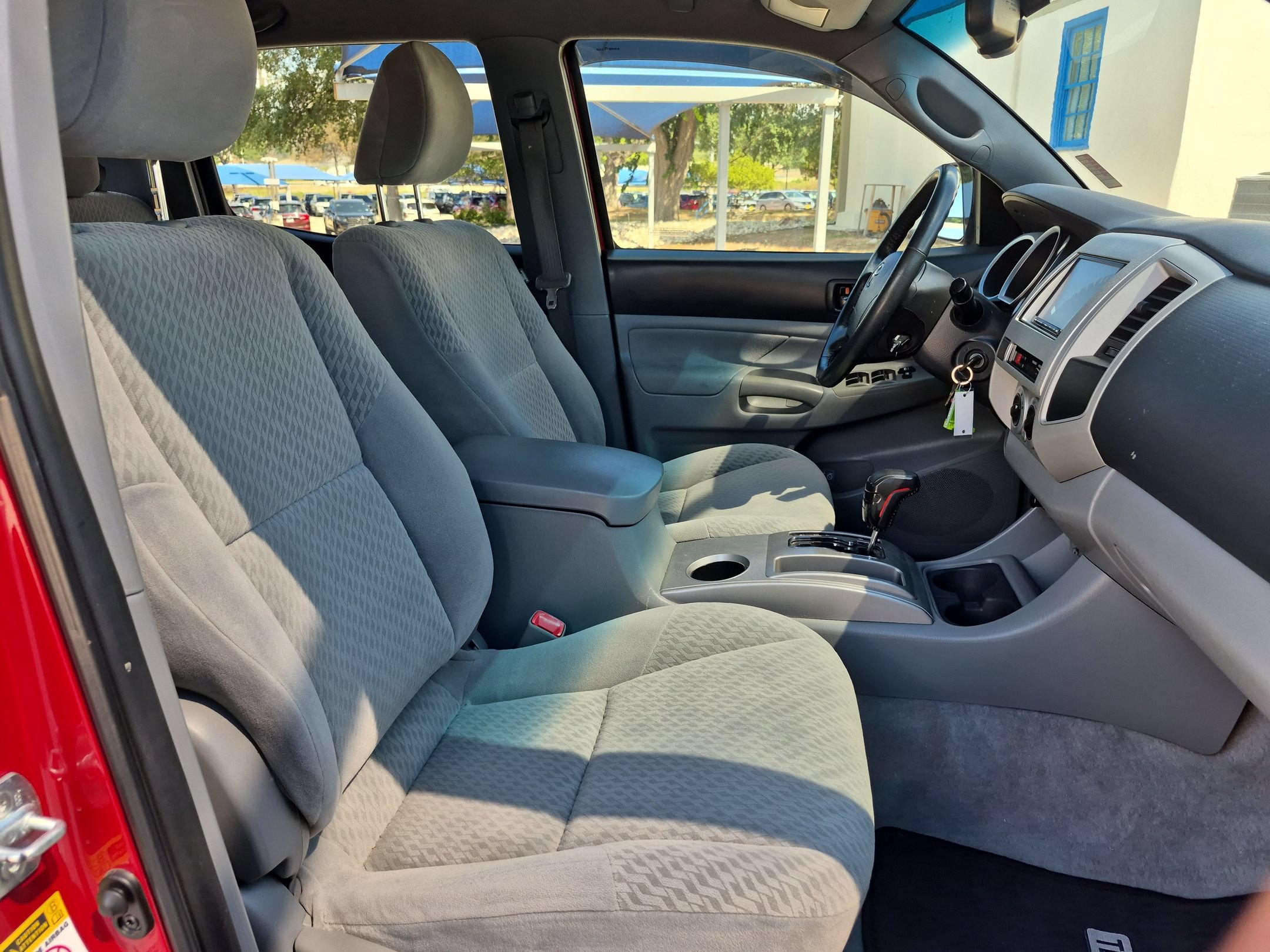Used 2011 Toyota Tacoma PreRunner w/ SR5 Pkg #2 RWD image 27