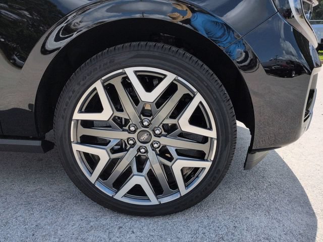 New 2026 Ford Expedition Max Platinum w/ Platinum Ultimate Package AWD/4WD image 10
