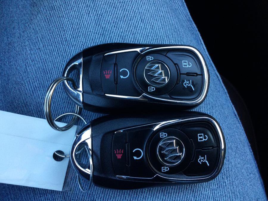 Used 2017 Buick Envision Premium w/ Driver Confidence Package image 18