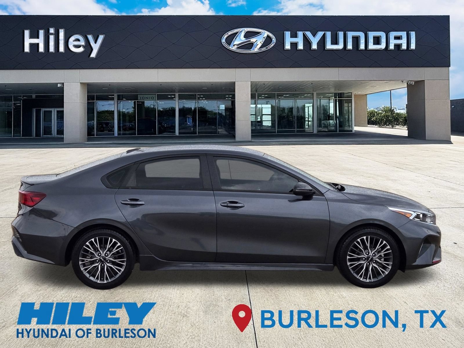 Used 2024 Kia Forte GT-Line FWD image 3