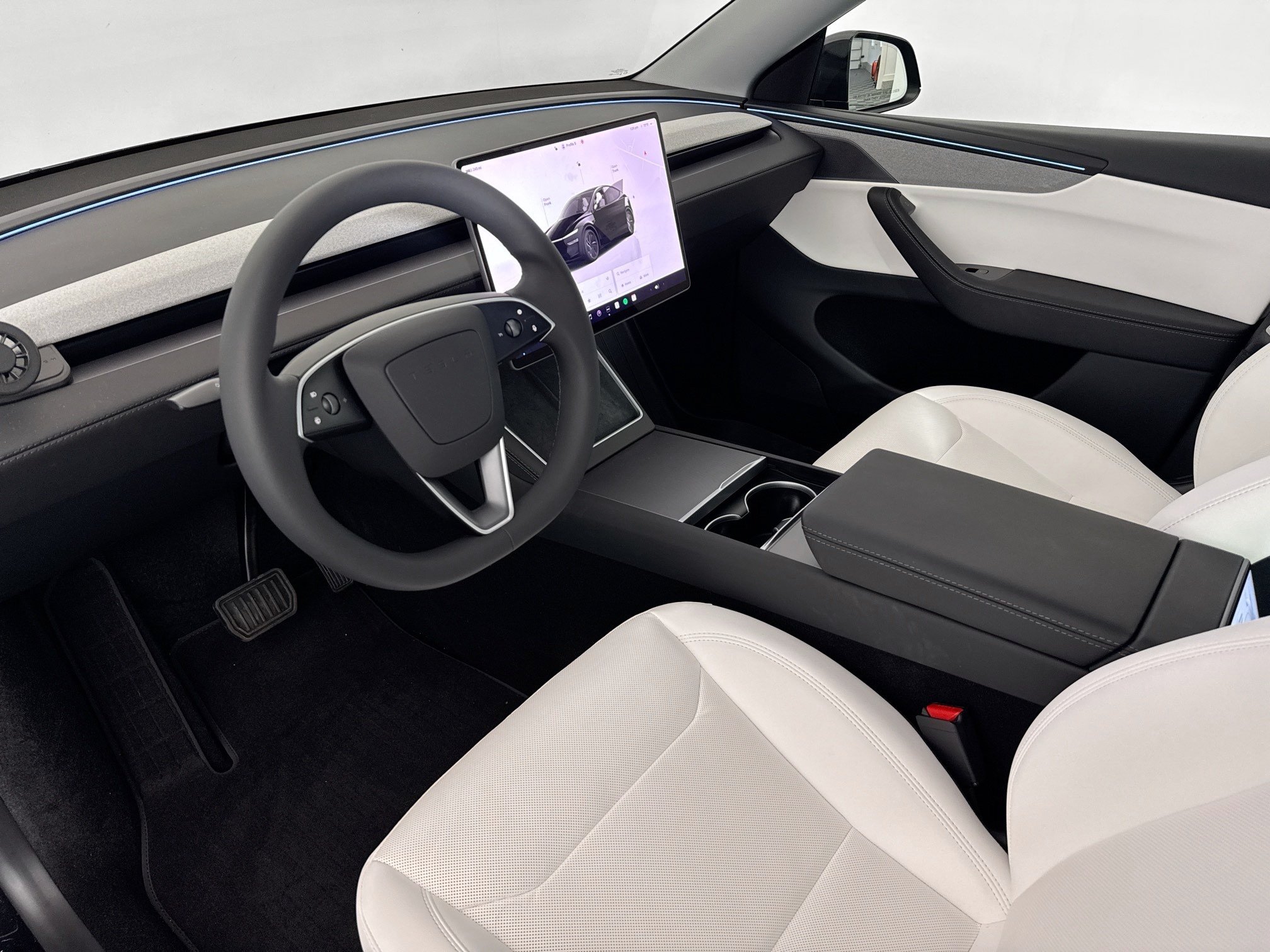 Used 2026 Tesla Model Y Long Range AWD/4WD image 8