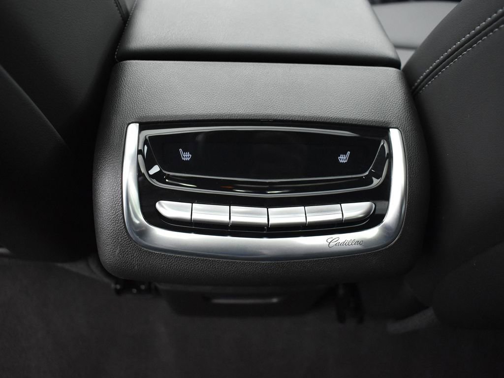 Used 2024 Cadillac XT6 Sport w/ LPO, ONYX Package image 25