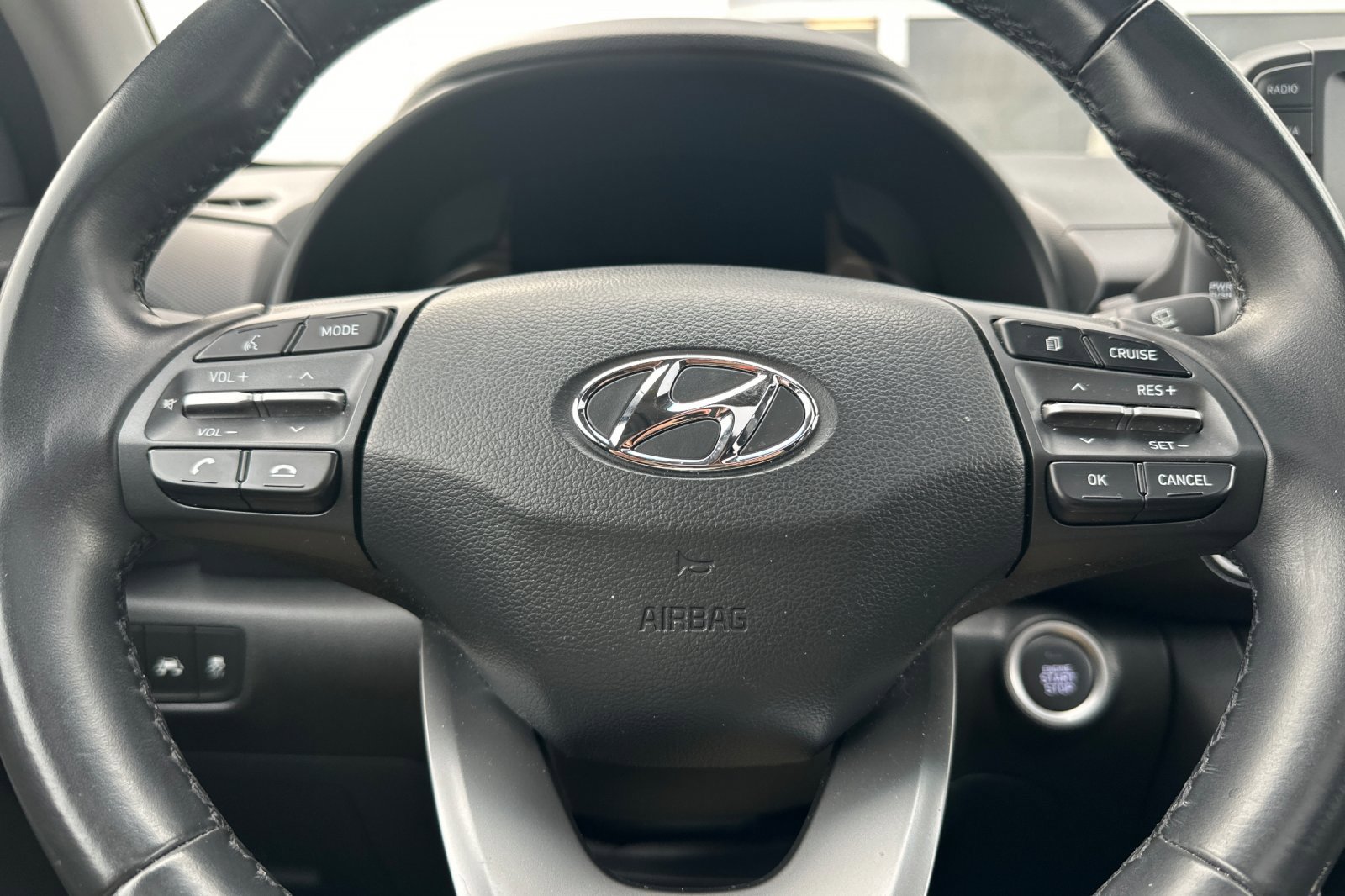 Used 2020 Hyundai Kona Limited image 23