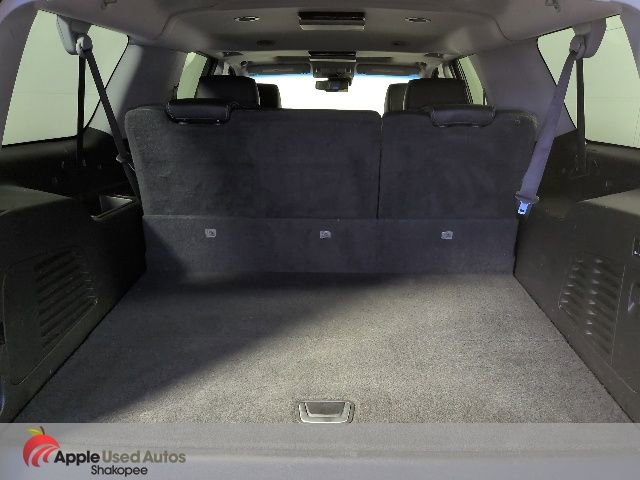 Used 2015 GMC Yukon XL Denali w/ Touring Package image 9