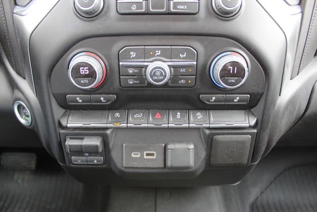 Used 2021 Chevrolet Silverado 1500 RST AWD/4WD image 31