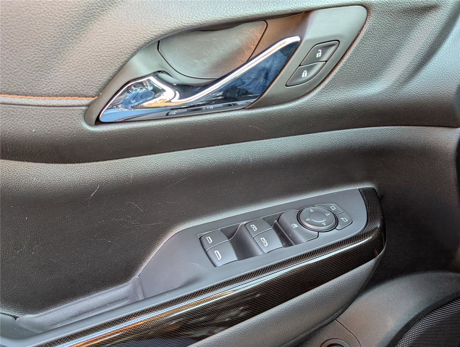 Used 2023 GMC Acadia AT4 image 22