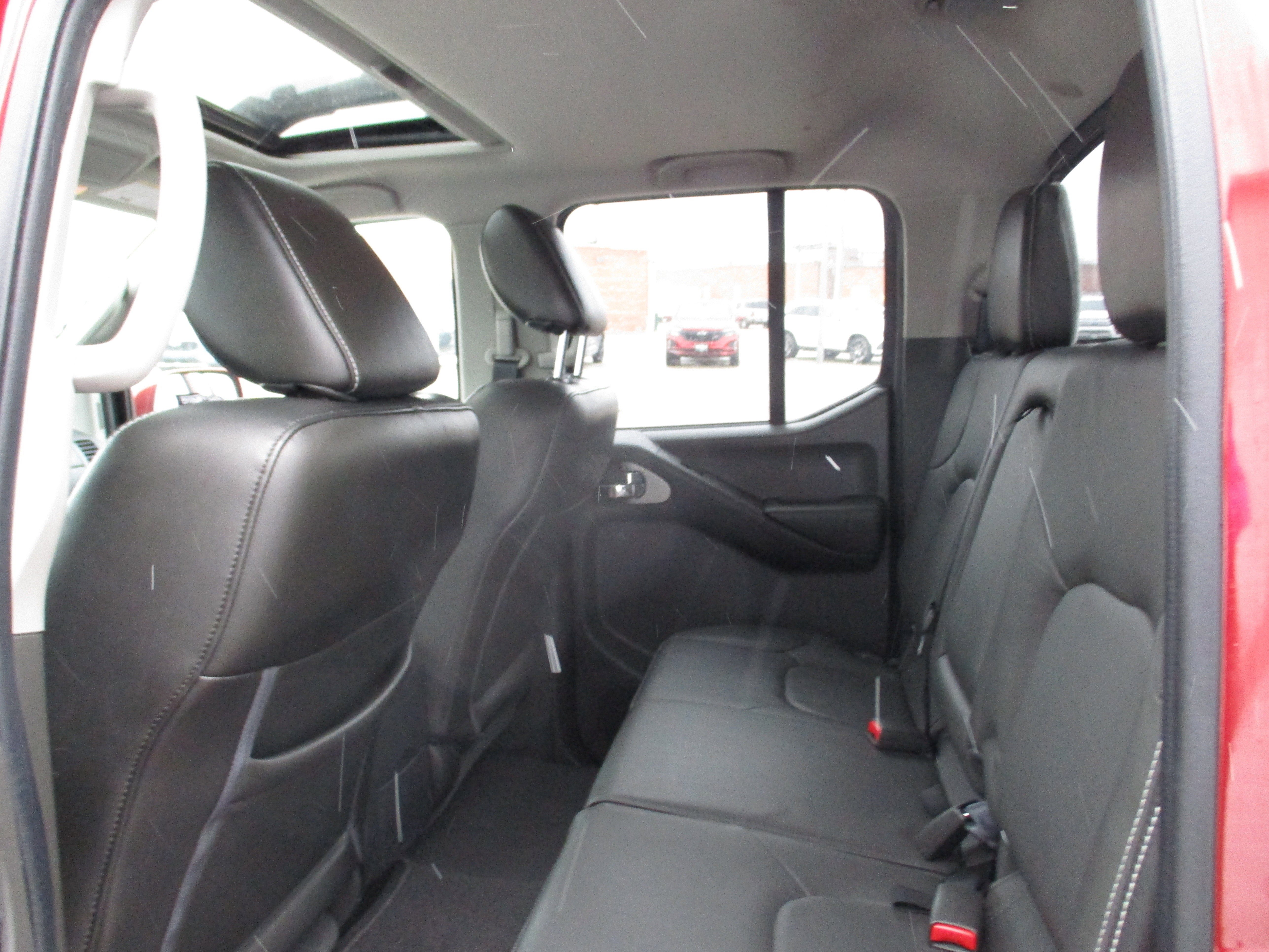 Used 2020 Nissan Frontier PRO-4X AWD/4WD image 18