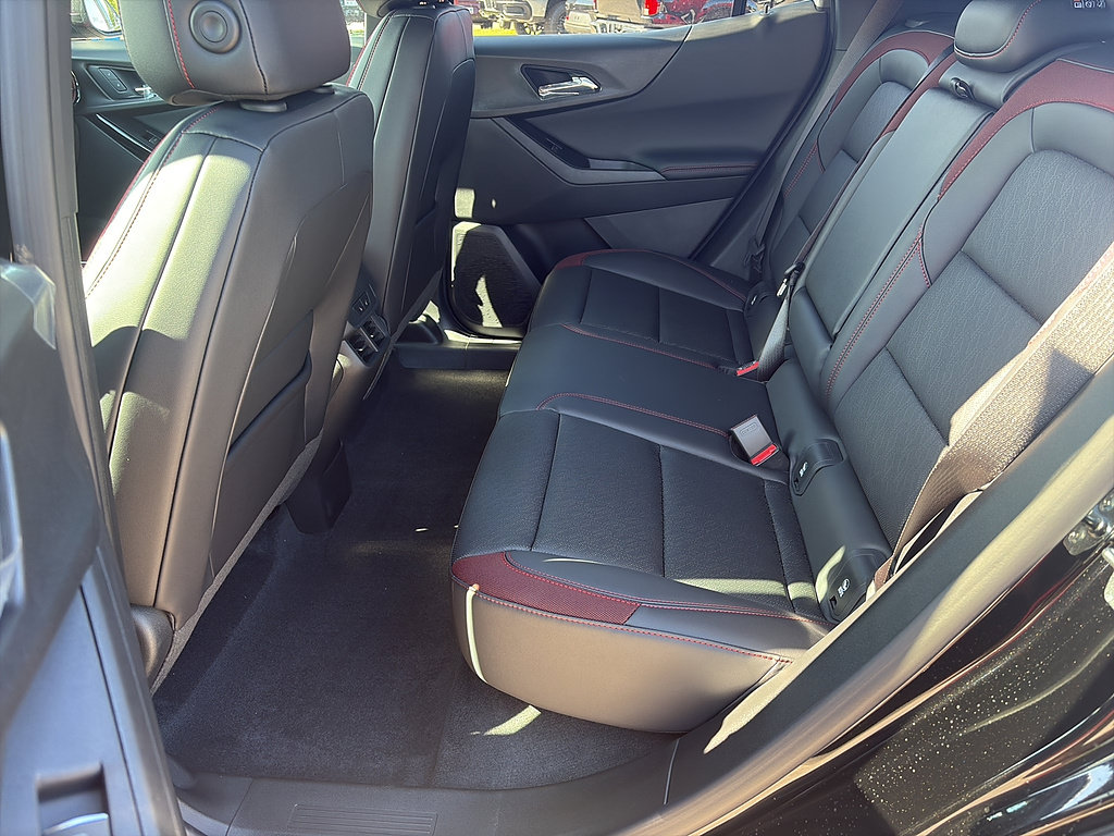 New 2027 Chevrolet Equinox RS w/ Convenience Package III AWD/4WD image 12