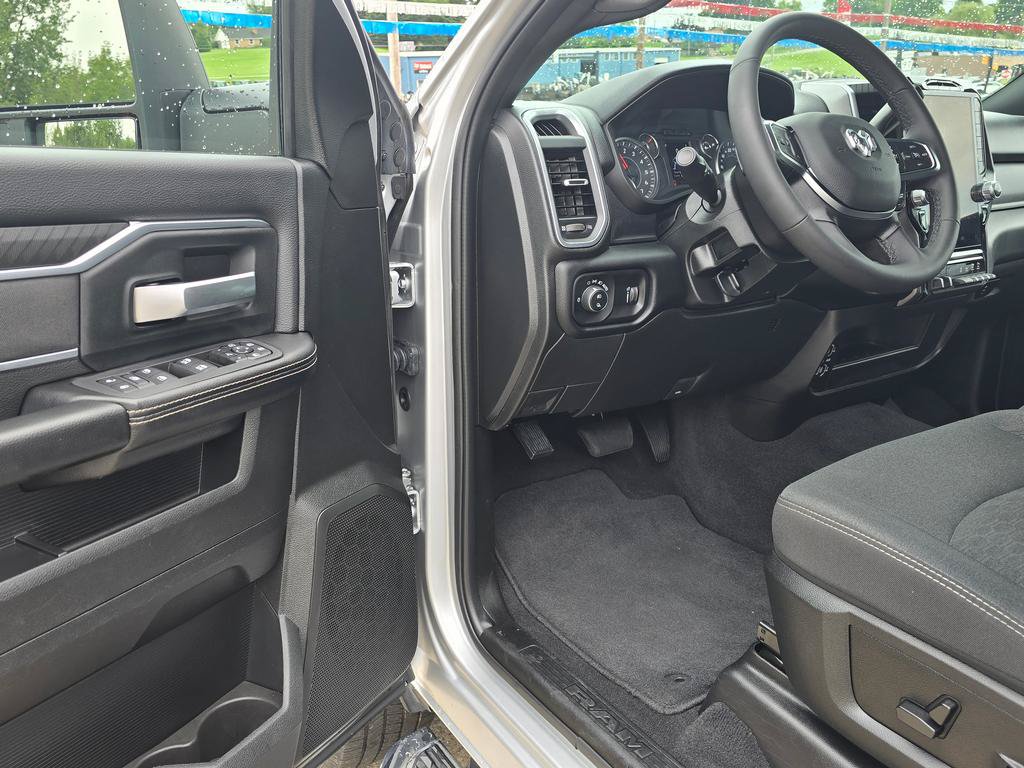 Used 2026 RAM 2500 Big Horn AWD/4WD image 11