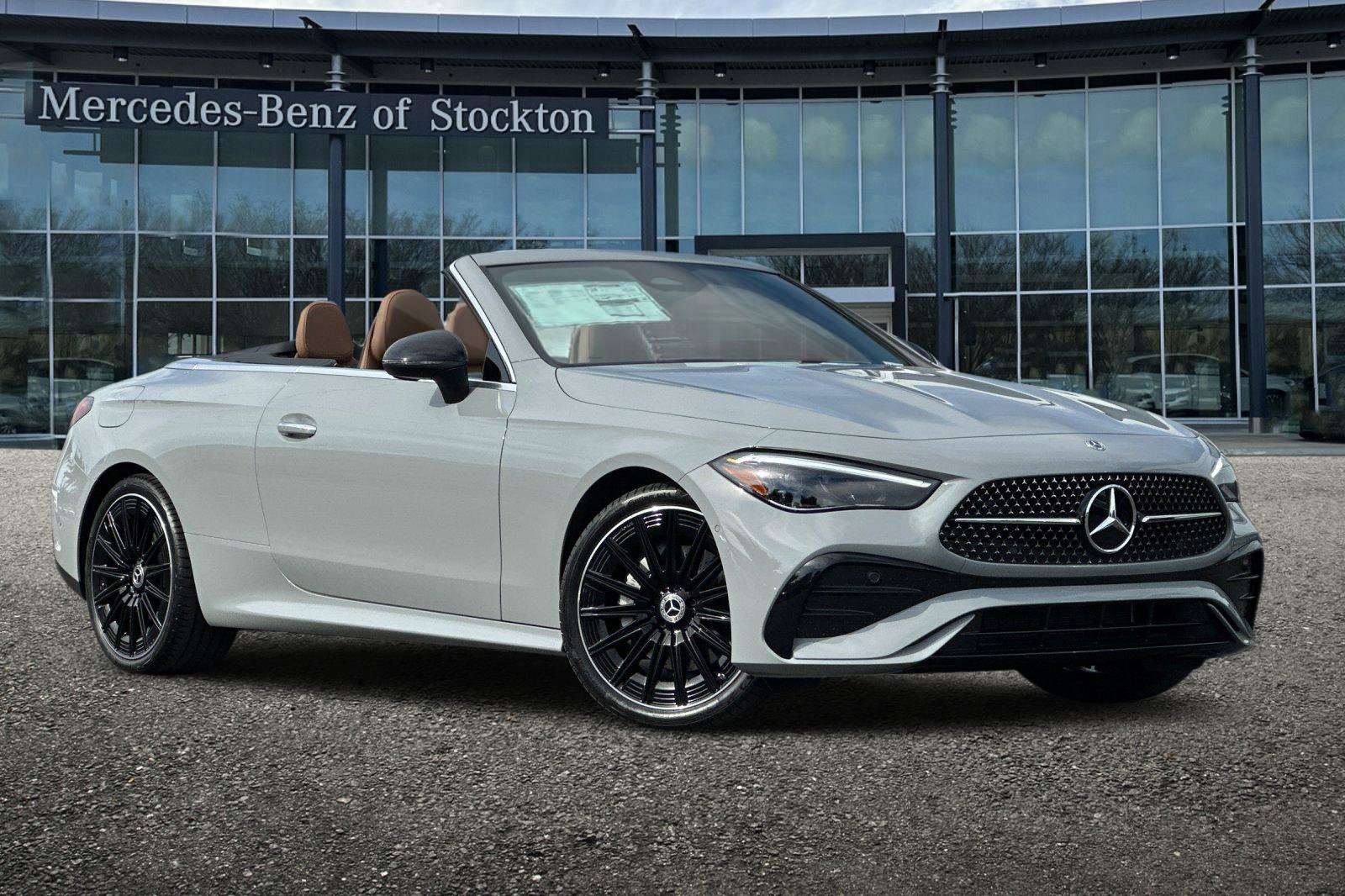 New 2026 Mercedes-Benz CLE 300 4MATIC Cabriolet image 2