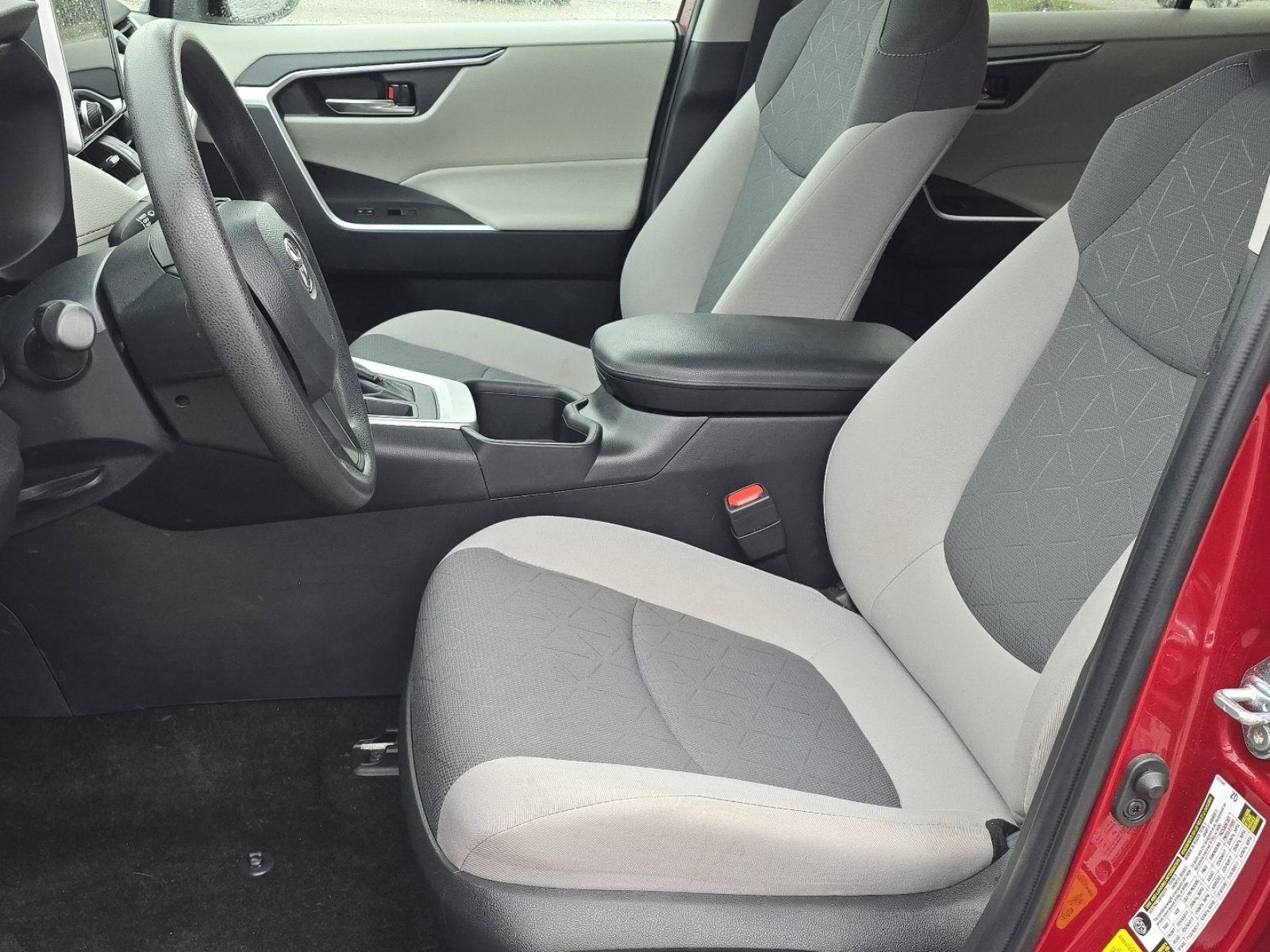 Used 2023 Toyota RAV4 XLE AWD/4WD image 23