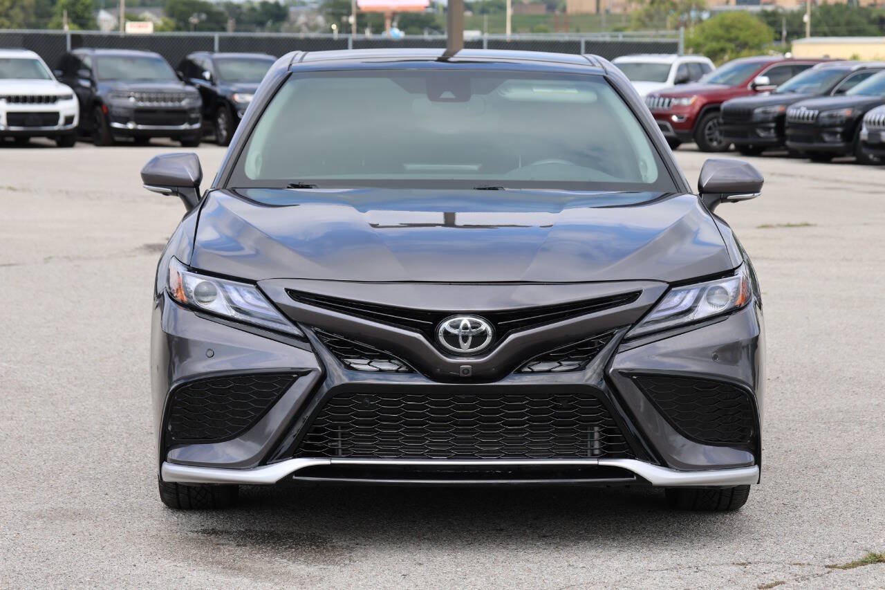 Used 2022 Toyota Camry XSE w/ Navigation Package FWD image 5