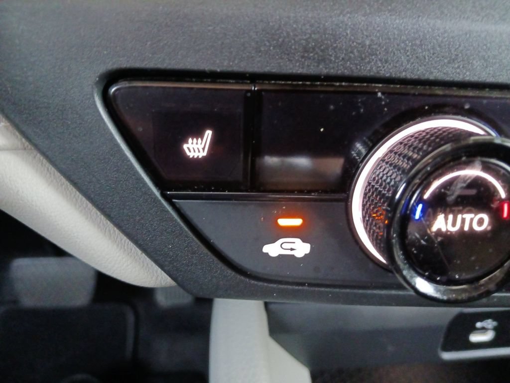 Used 2023 Honda Accord EX image 25
