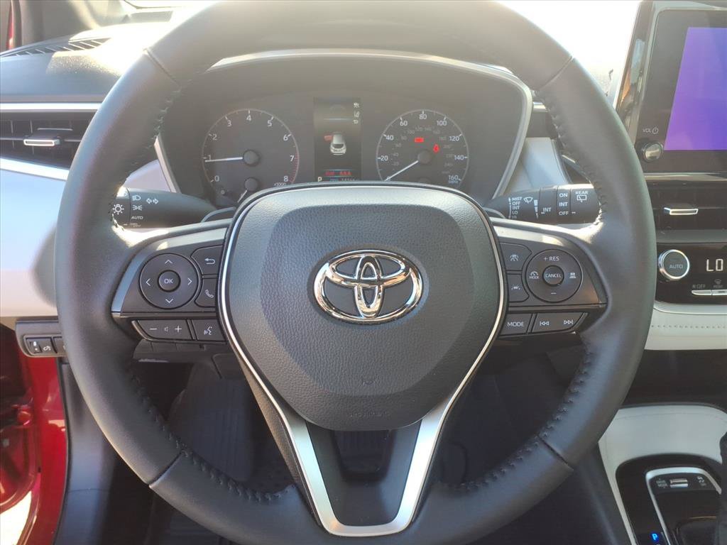 Certified 2025 Toyota Corolla SE FWD image 28