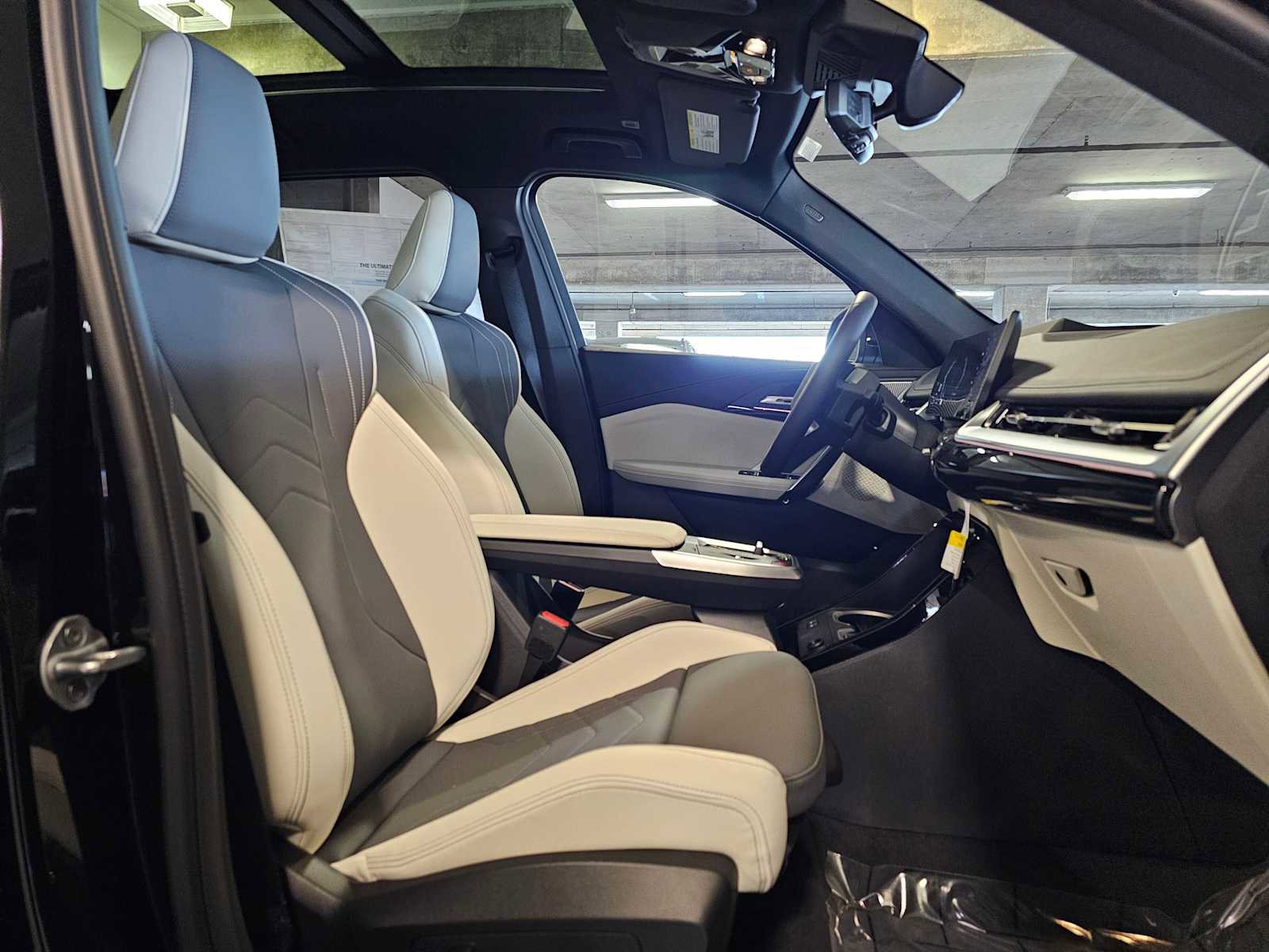 New 2026 BMW X1 xDrive28i w/ Technology Package AWD/4WD image 39