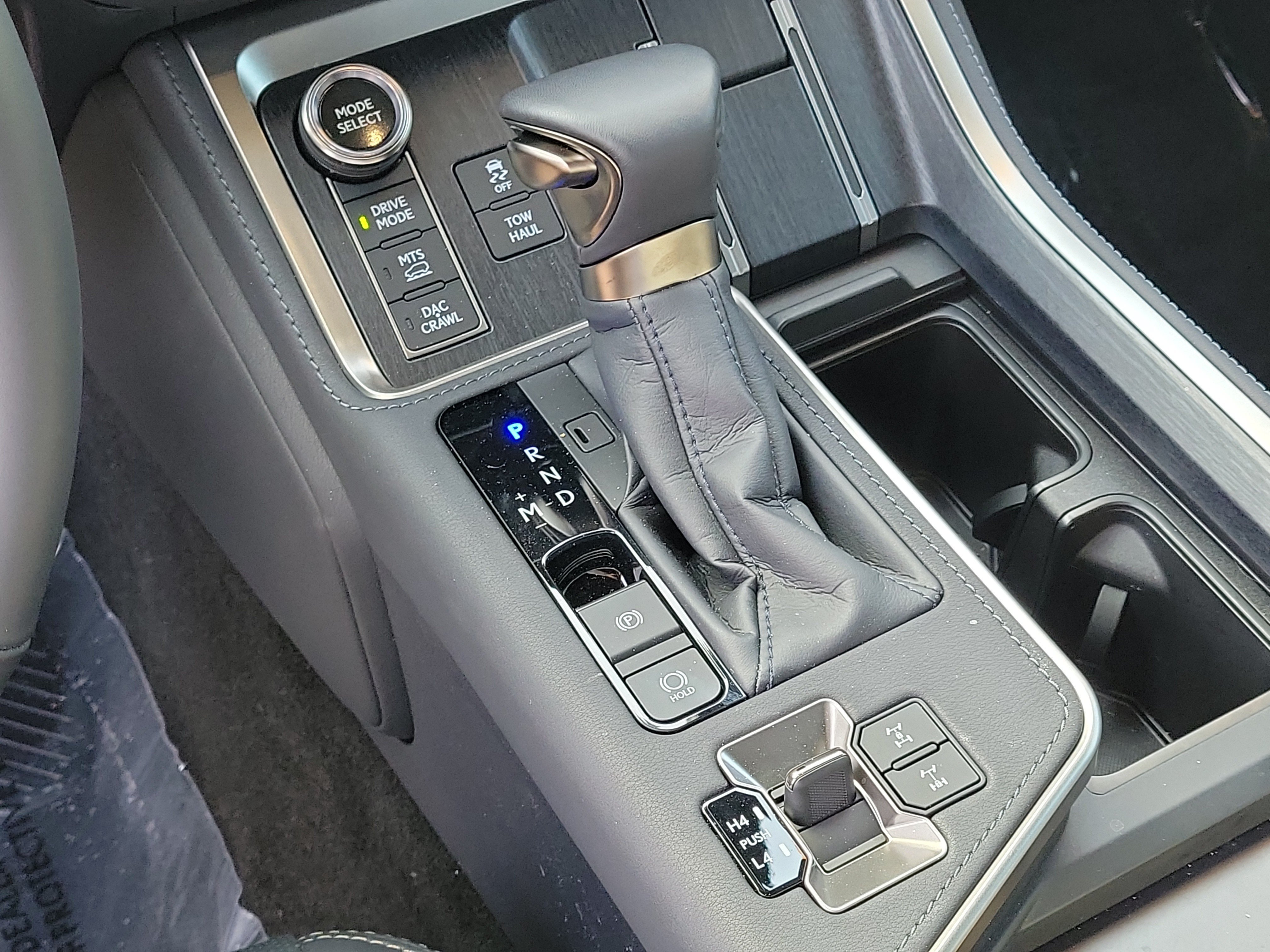 Used 2026 Lexus GX 550 AWD/4WD image 25