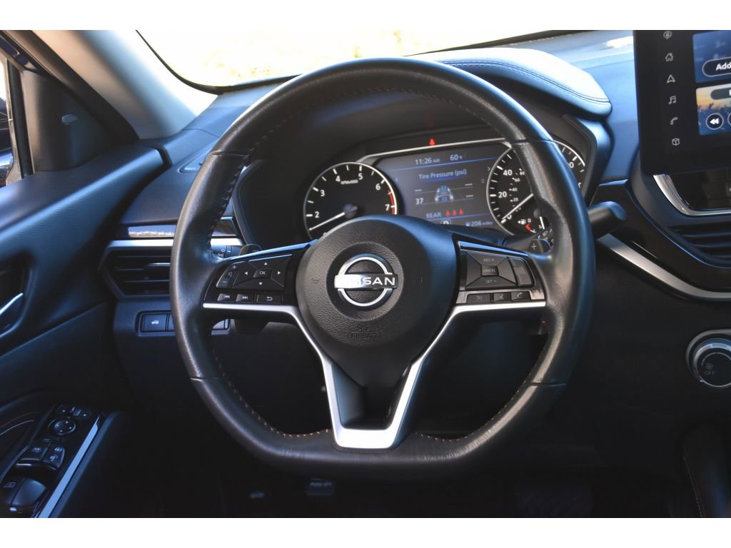 Used 2023 Nissan Altima 2.5 SR w/ SR Premium Package image 17