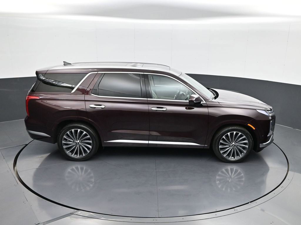 Used 2023 Hyundai Palisade Calligraphy image 17