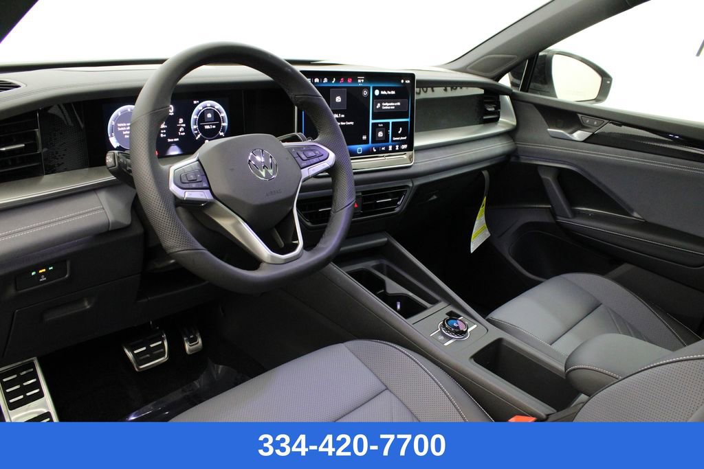 New 2026 Volkswagen Tiguan SE R-Line image 14