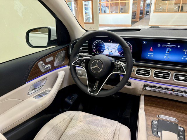 New 2026 Mercedes-Benz GLS 450 4MATIC image 10