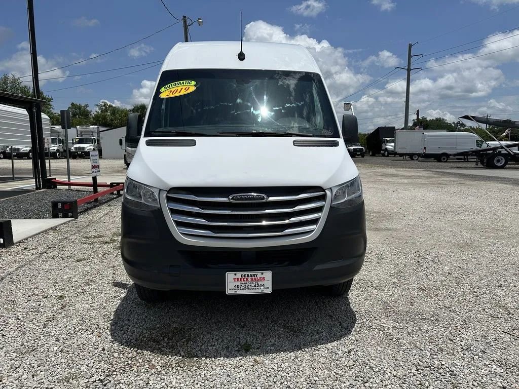 Used 2019 Freightliner Sprinter 170 image 2