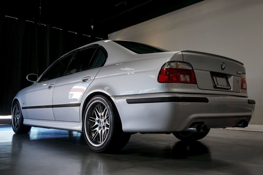 Used 2002 BMW M5 RWD image 39
